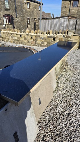 Gloss black granite - granite, effect